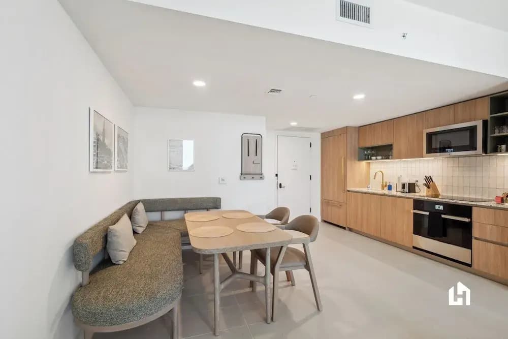 Stylish Apartments with Partial Ocean Views in Downtown - photo 37