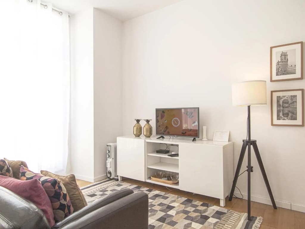 Baixa chiado 2 bedroom duplex apt with elevator - photo 2