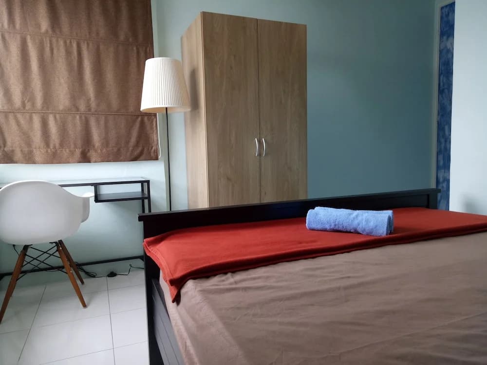 3BdR&2Bth condo Middle of Penang - photo 3