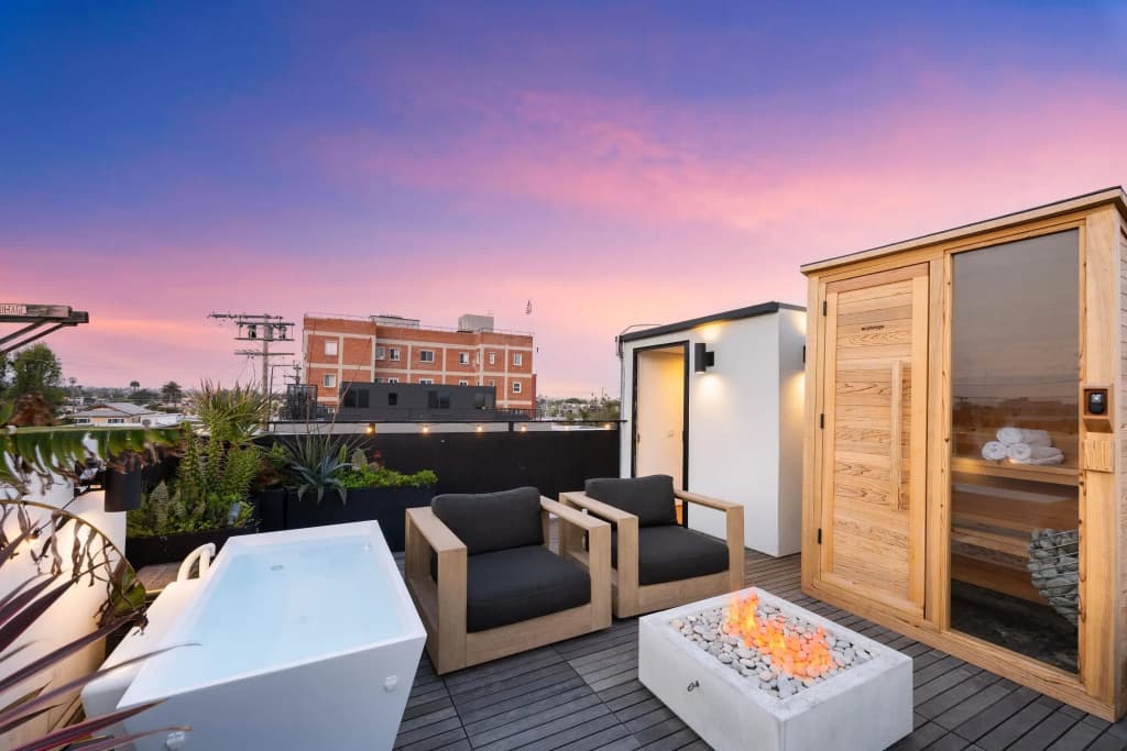 Venice View by Avantstay Walk to Venice Beach Rooftop, Ice Bath, Luxe Design - photo 31