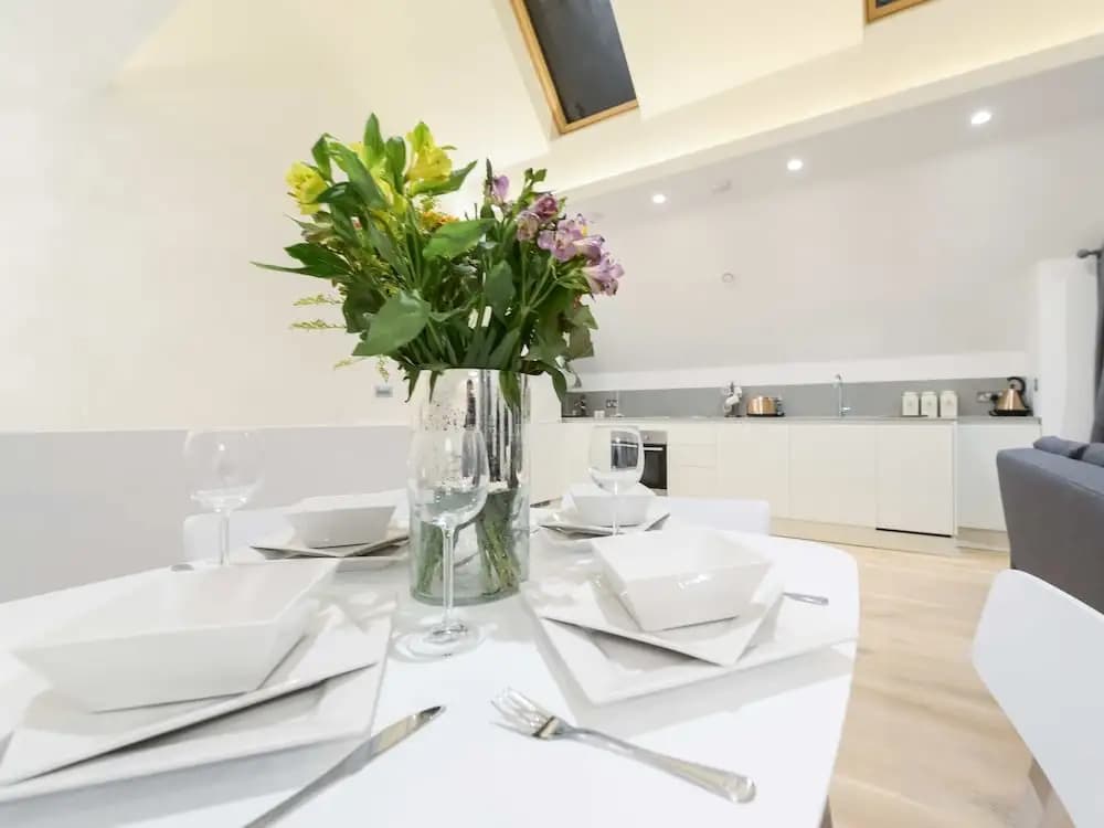 Ealing Studio Apartments - photo 20