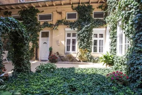 Oasis Guest House Budapest - photo 1