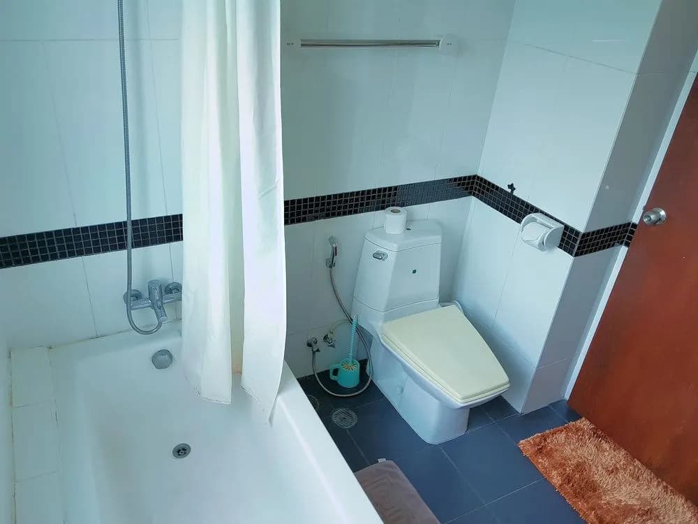 A Large 2 BR-3 Baths 207 Downtown - photo 9