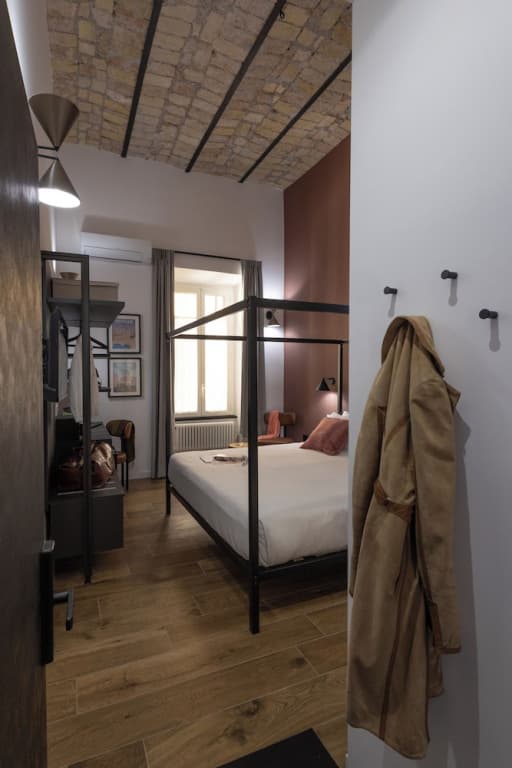 Style & Stone Guest House - photo 28