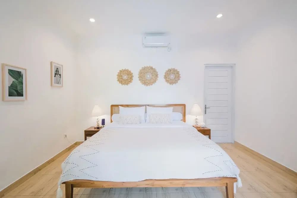 Villa Leya & Leon Canggu - Private 3BR Villa with Pool - photo 5