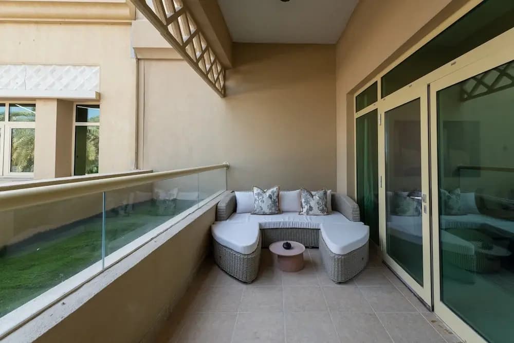 Rustic Palm 1BR w Beach Access - photo 10