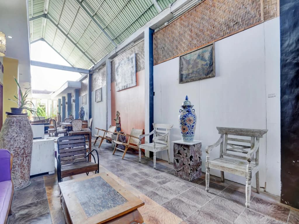 OYO 90363 Nira Guest House Sanur Bali - photo 13