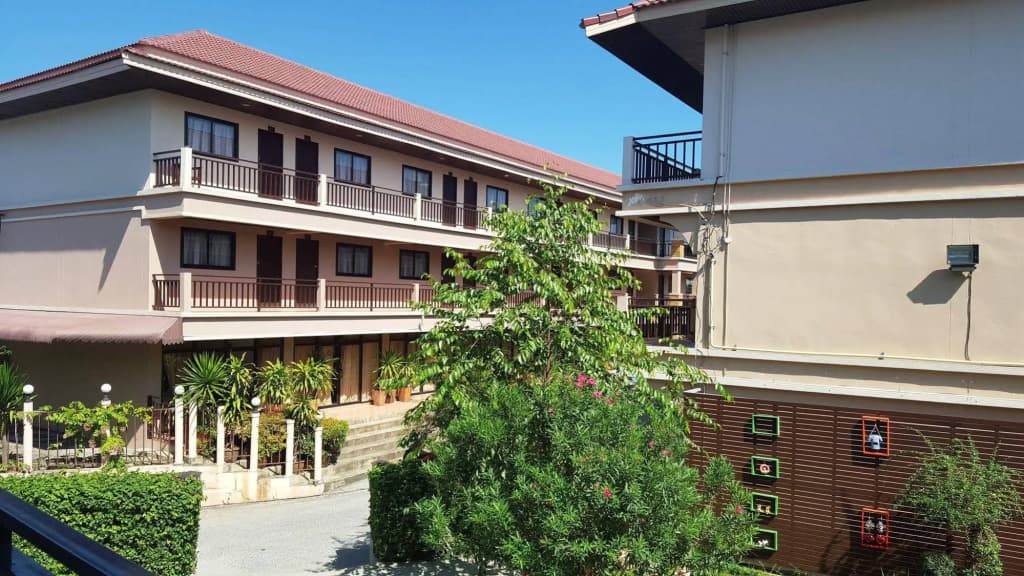 Panupong Hotel - main photo