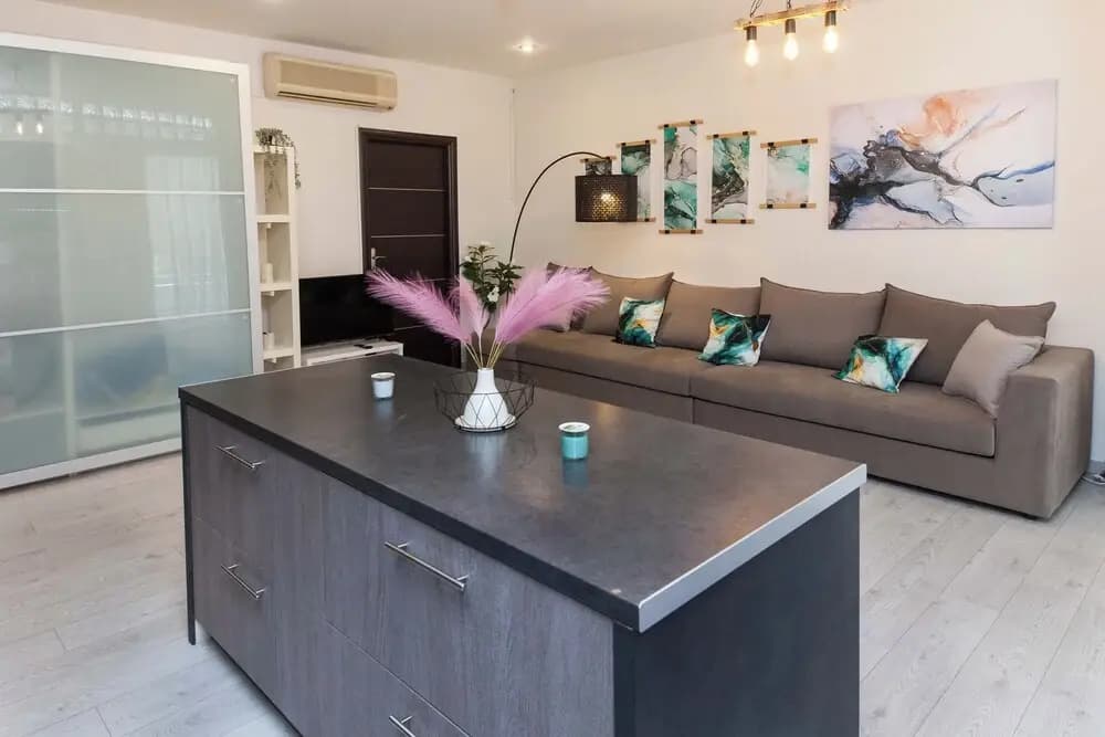 Luxurious 3 Bd Modern Apt in Dafni - photo 32