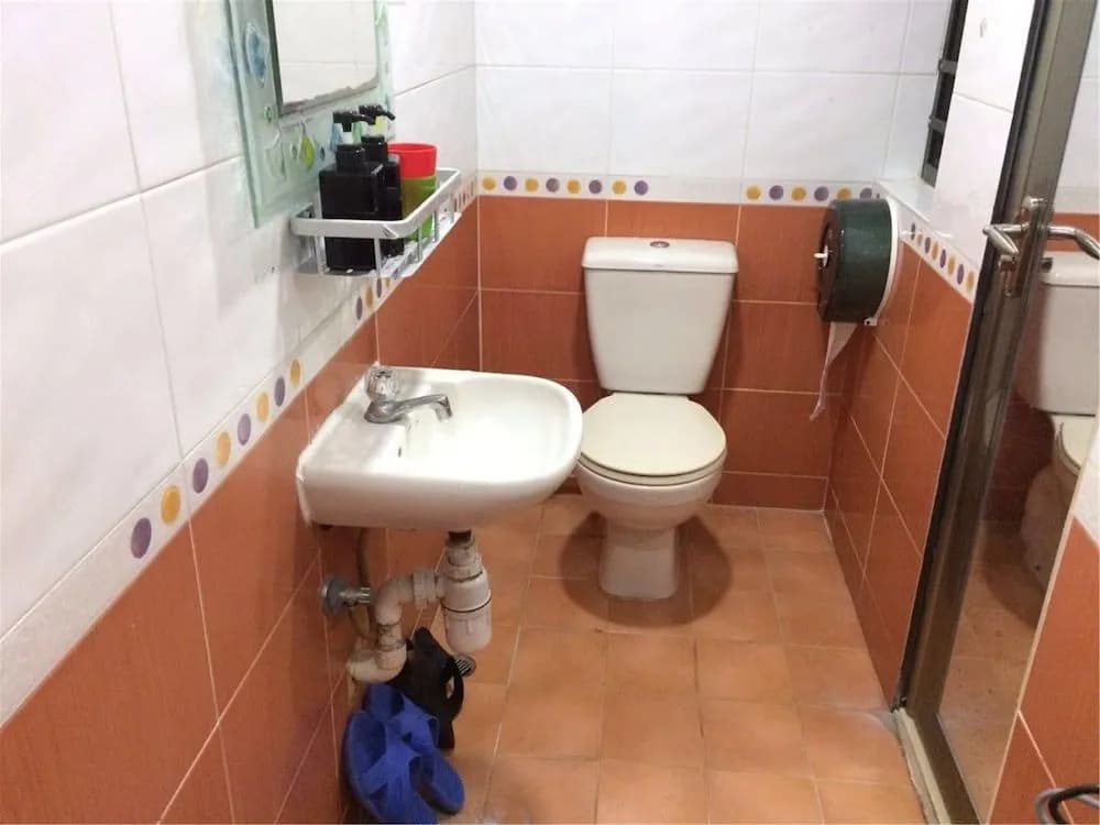Tong Luo Wan Hostel - photo 9