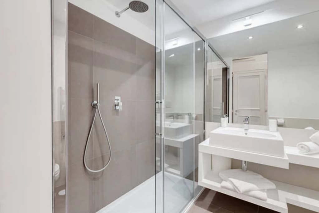 Vantaggio Suites - photo 8