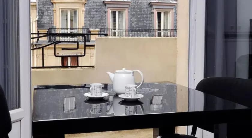 Studio charmant avec balcon et vue sur Tour Eiffel - photo 8