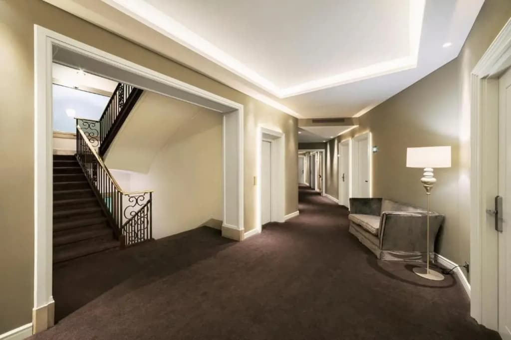Lamaro Hotel - photo 13
