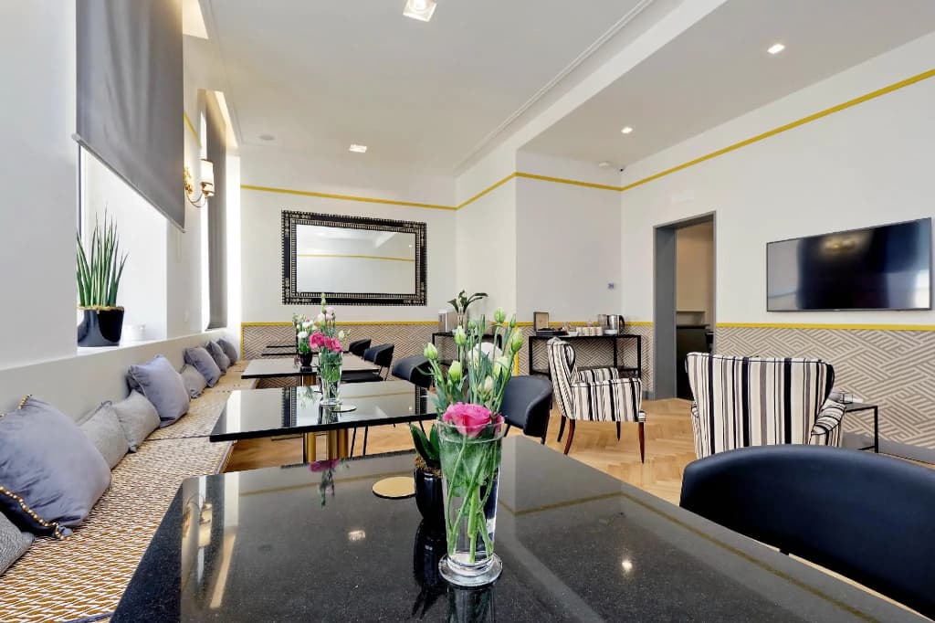 Roma Five Suites - photo 17