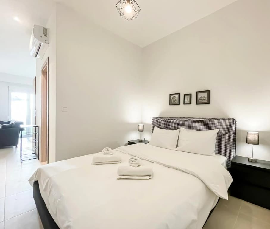 SOHO Modern 55sqm Studio with Secret Garden - photo 16