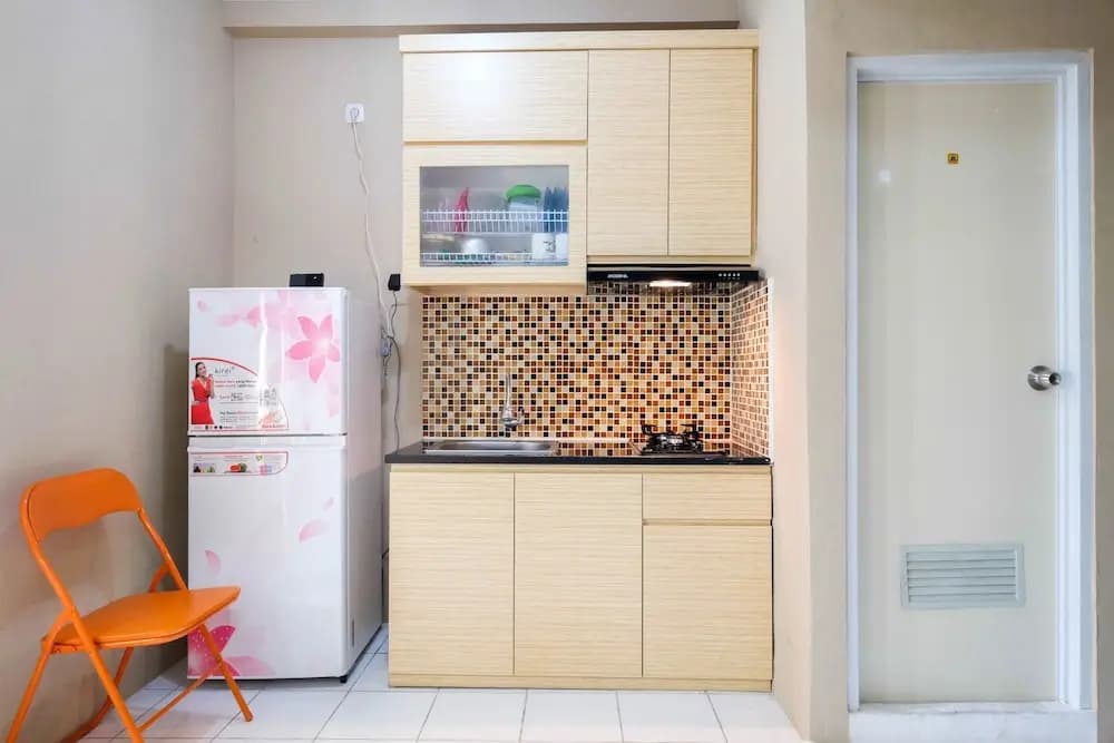 Simple 2BR Pancoran Riverside Apartment By Travelio - photo 4