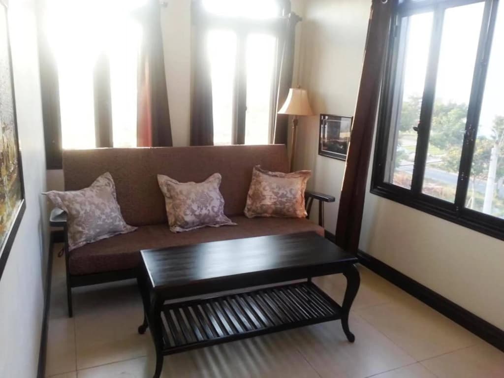 Hamilton Oceanview Villa - photo 5