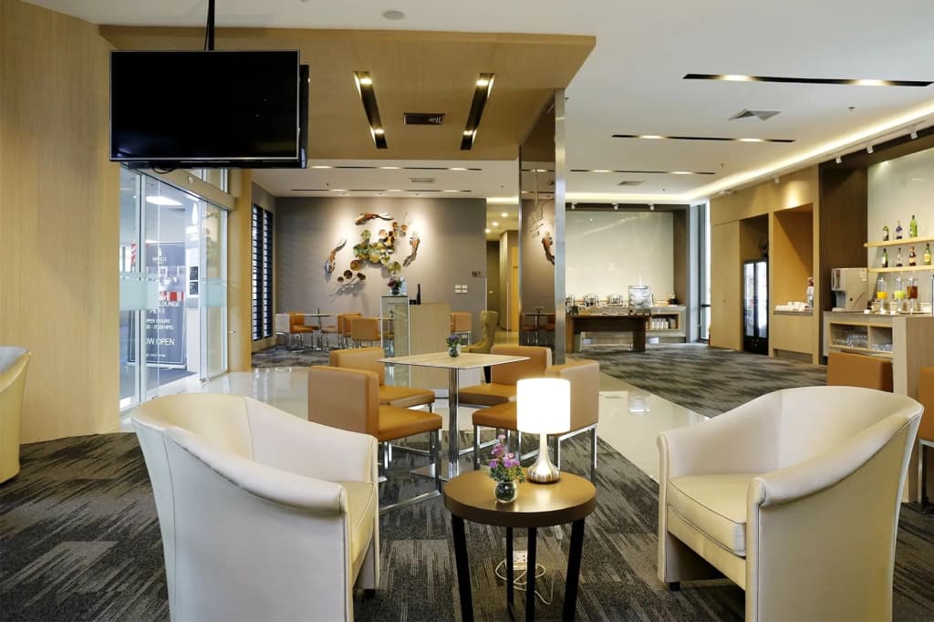 Louis' Tavern Hotel Don Muang - photo 25