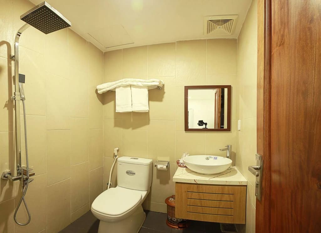 Nirvana Hotel - photo 9