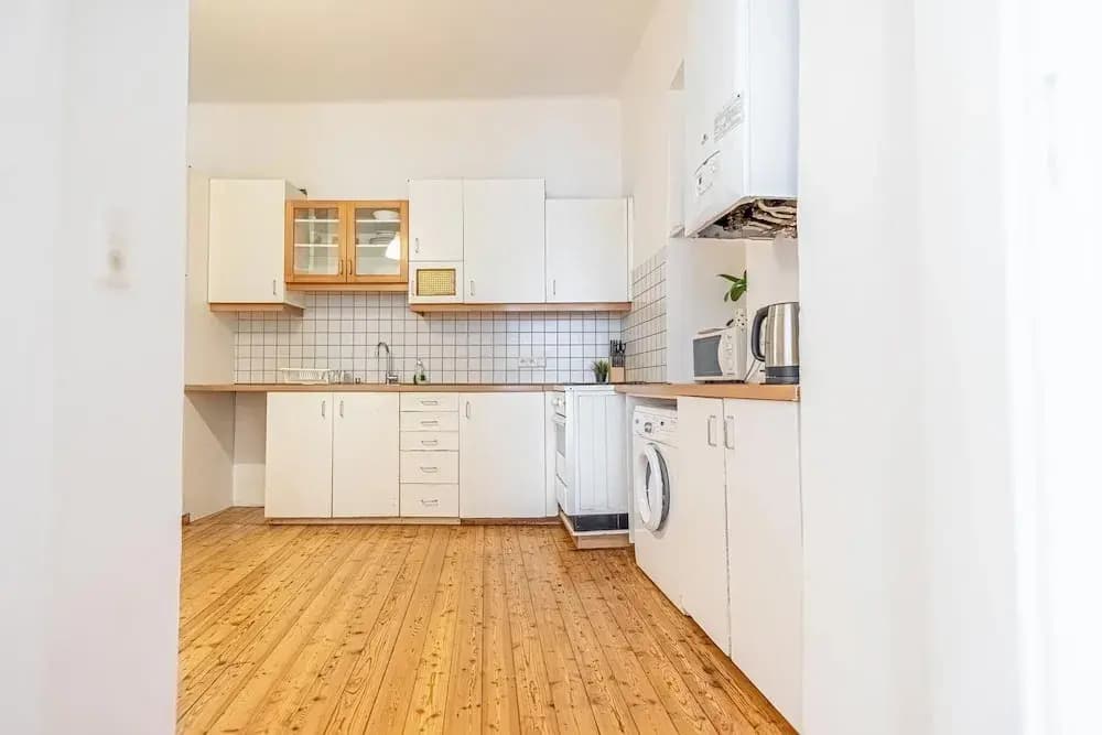 Affordable 2BR Apt Long Stay Stadthalle - photo 11