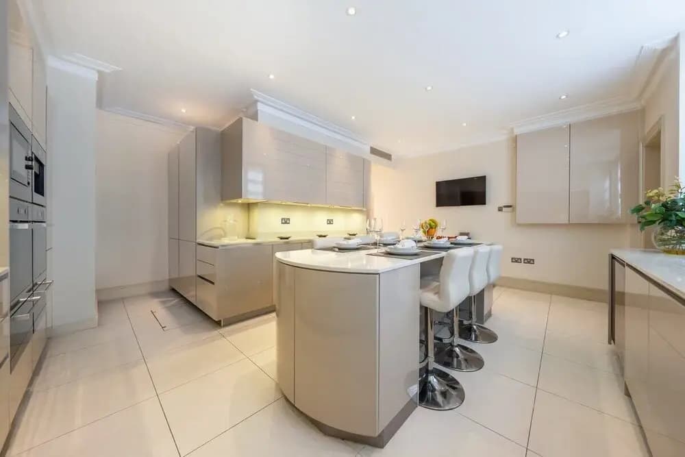 Mayfair Mansions - photo 13