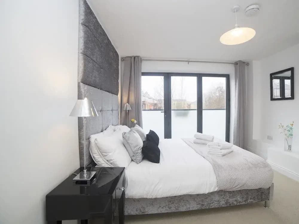 Boutique Tower Bridge Apartment - photo 37