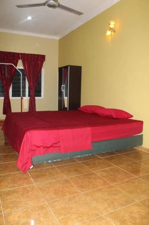 Nabila Homestay - photo 10