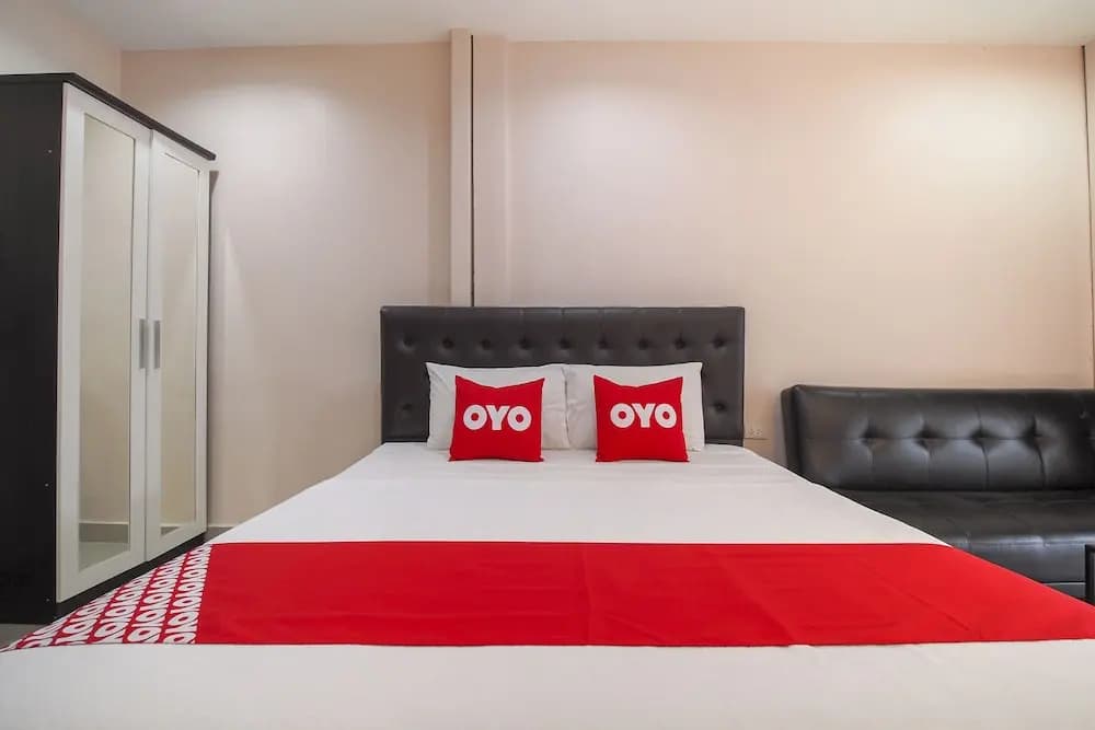 OYO 1028 The Panowla Residence - photo 2