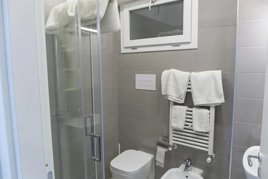 Metronia Guest House - photo 8