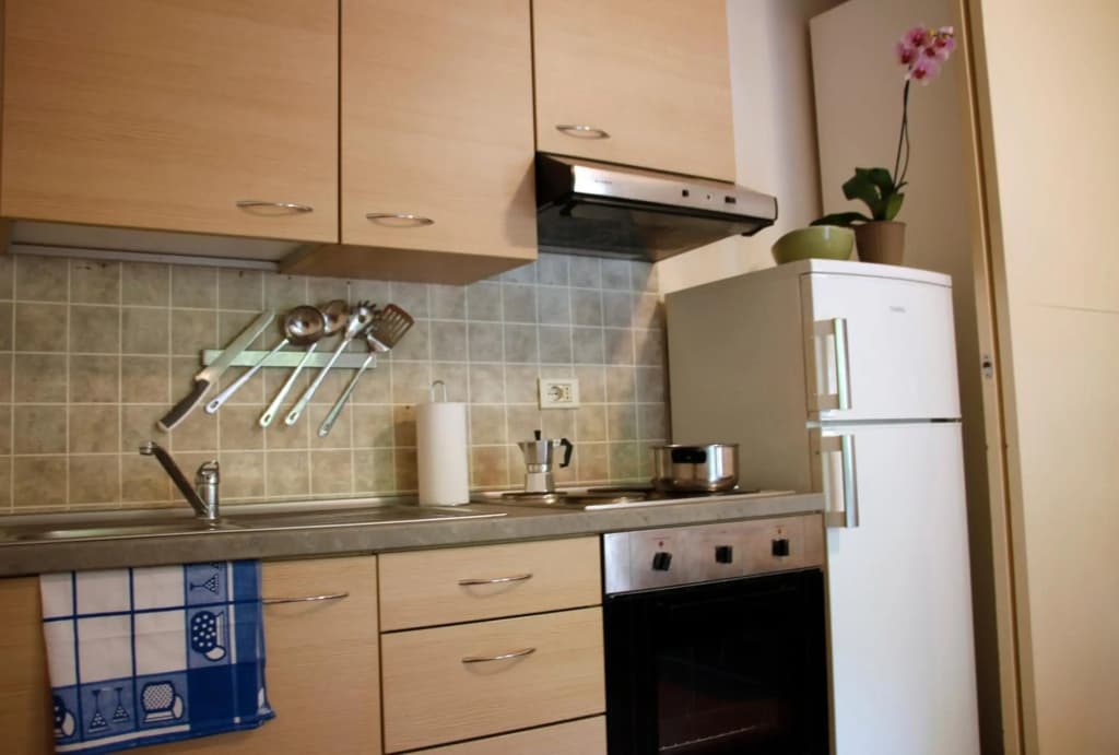 Basement Turati 3 -Consulates District - photo 16