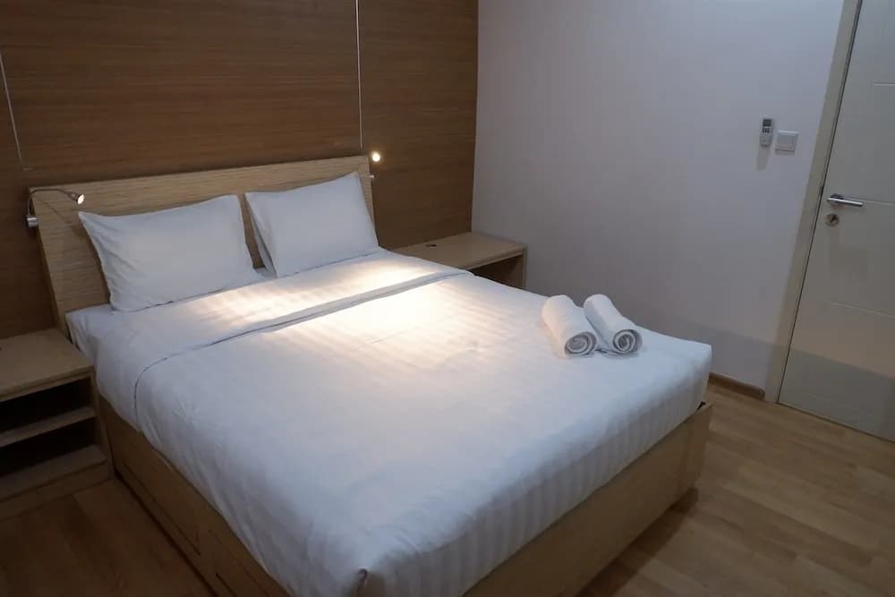 Casa Grande Apartment with Sofabed Connected to Kota Kasablanka - photo 6