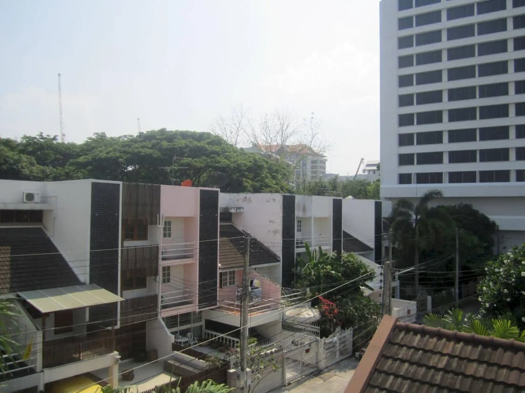 Dutch Guesthouse - photo 18