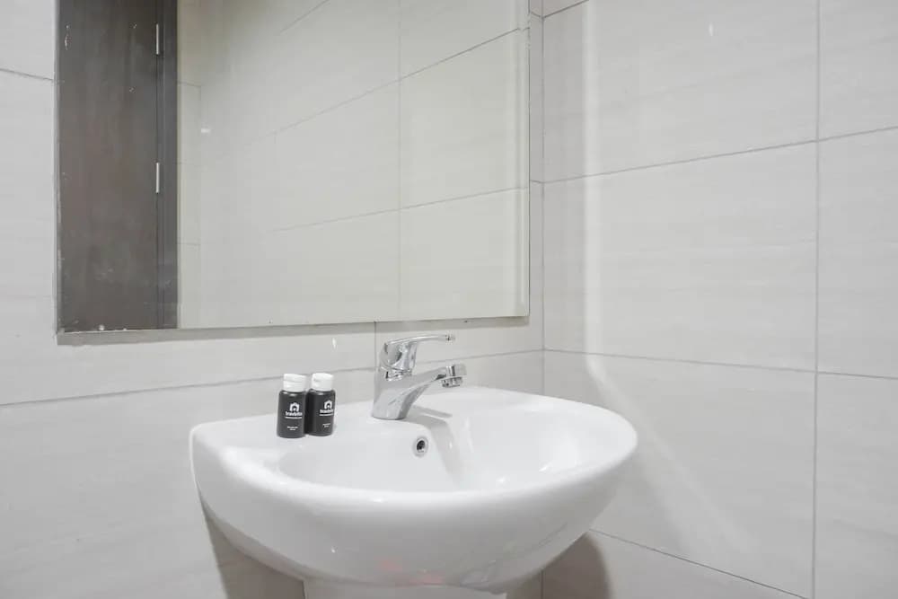 Nice And Fancy 1Br At Ciputra International Apartment - photo 6