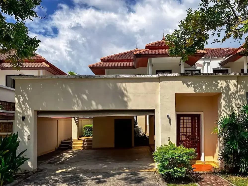 Beautiful 3-bed Villa in Cherngtalay, Thalang - photo 1
