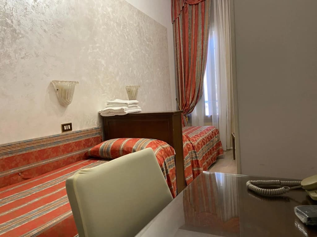 Hotel Bridge - photo 5