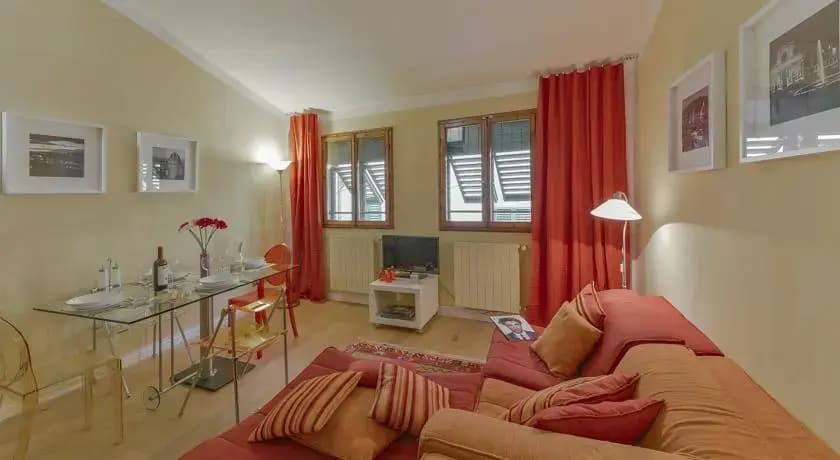 Scarlett Halldis Apartment - photo 2