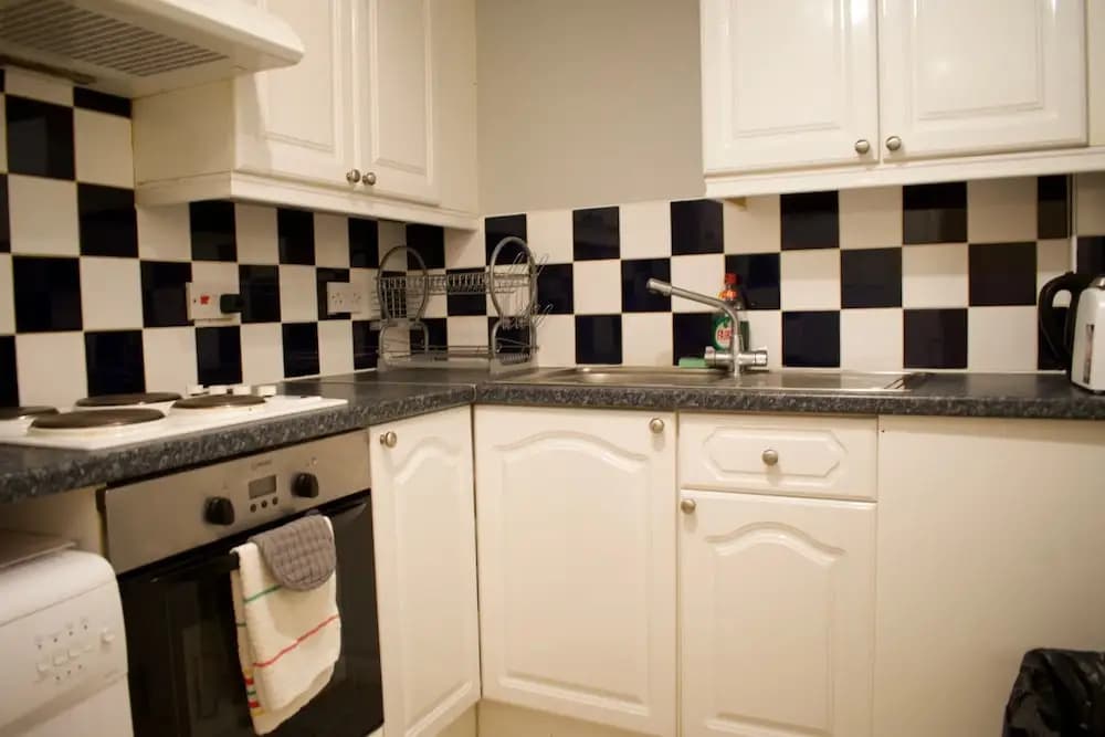 1 Bedroom Flat Next To Leith Links - photo 10