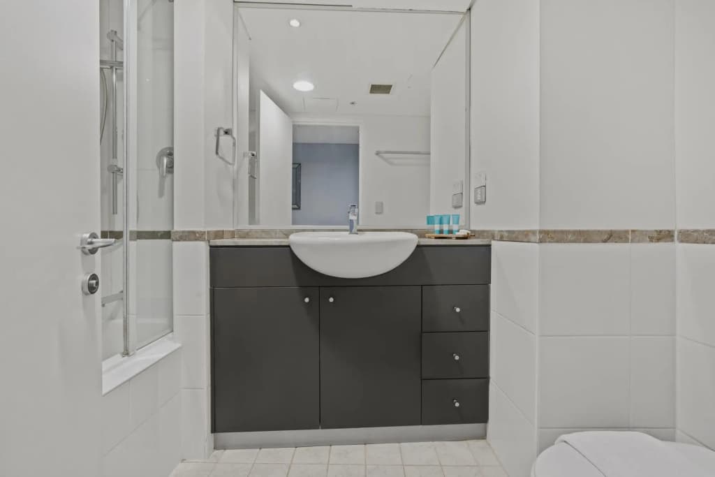 Bright City Abode in Sydney - photo 6