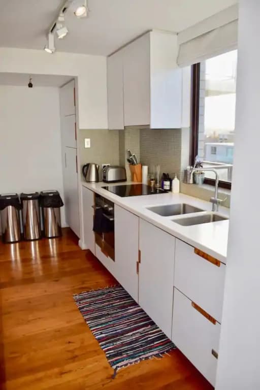 Boutique Bondi 1 Bedroom Apartment - photo 12