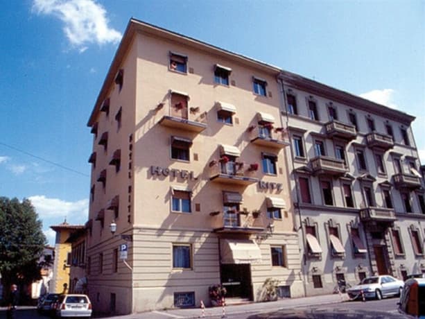 Ritz - main photo