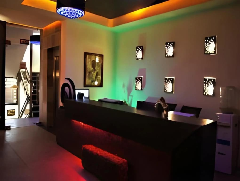 Beyond Hotel - photo 4
