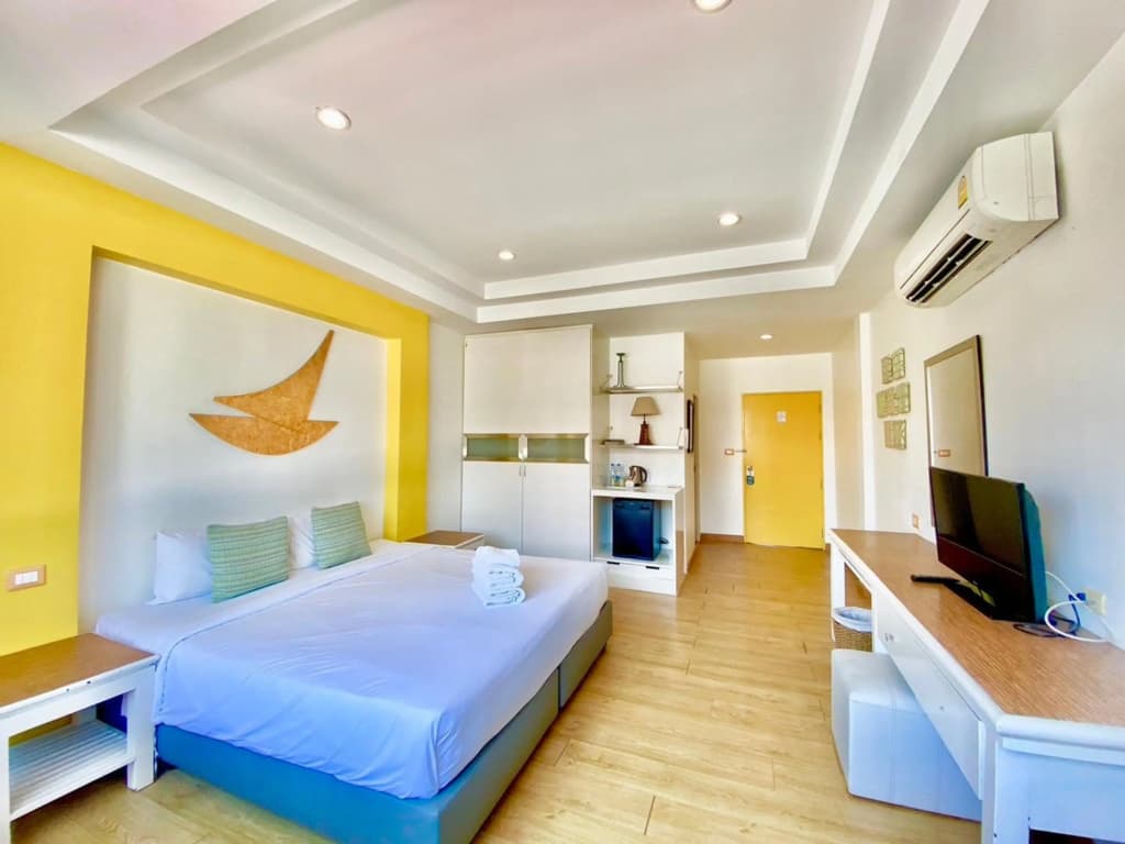 The Blue Pearl Kata Hotel - photo 26