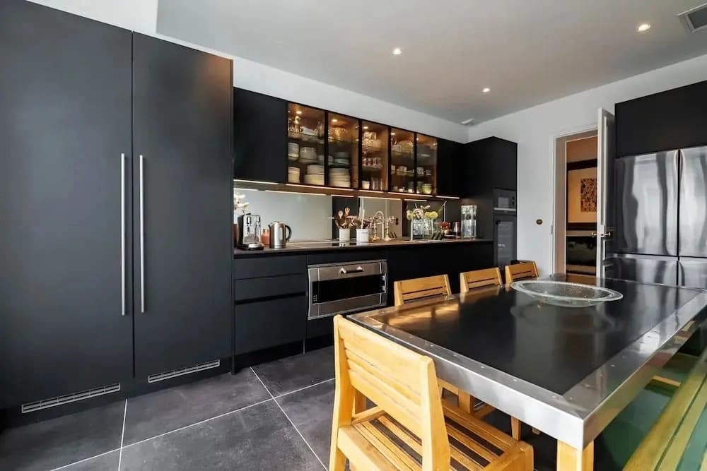 Prestigious Apartment Near the Trocadero - photo 20