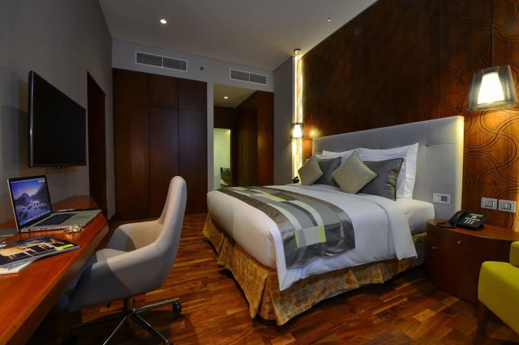The Avenue Hotel - photo 43