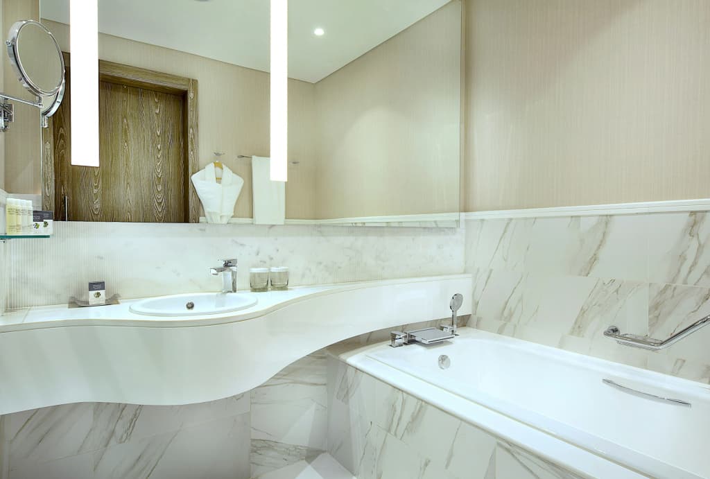 DoubleTree by Hilton Hotel Doha Old Town - photo 9