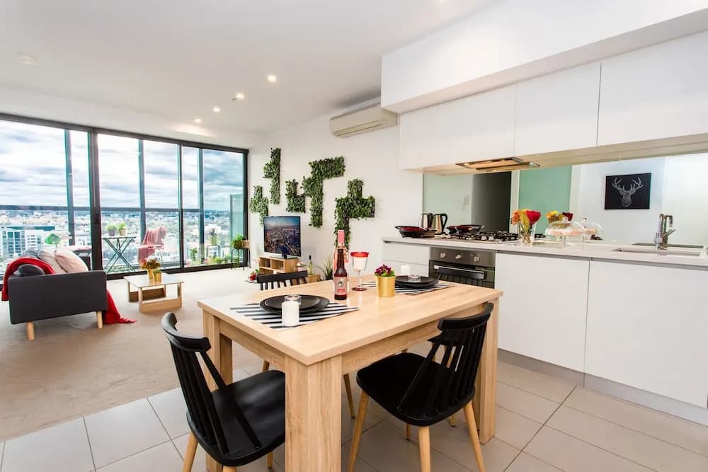 Urban Oasis - Designed Service Apartment - photo 14