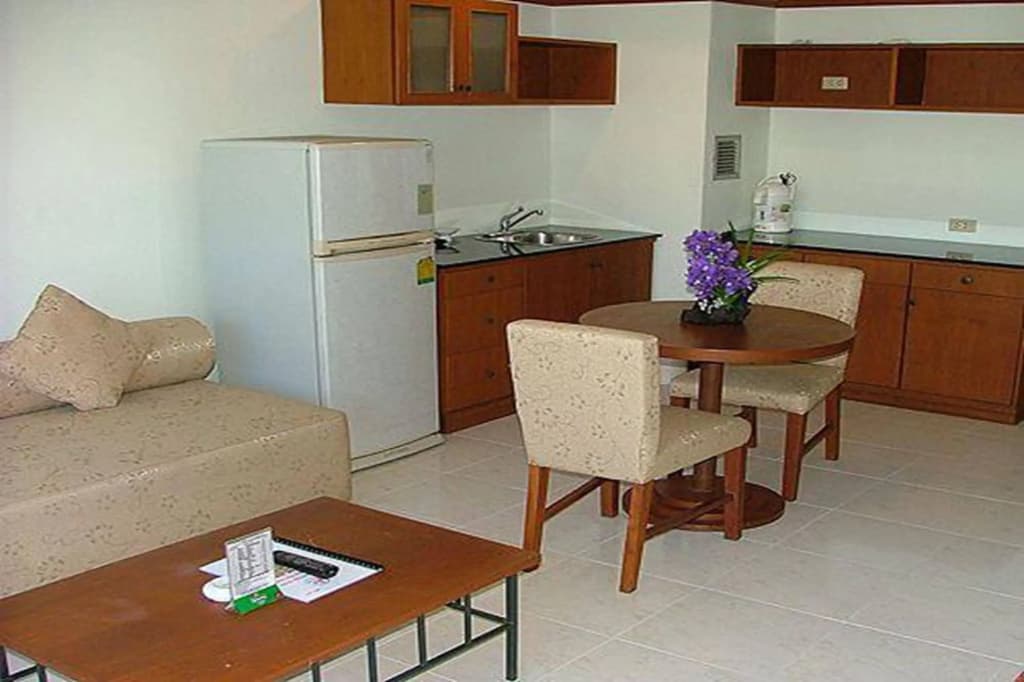 The Private Stay at Lumpini Park Beach Jomtien Condo - photo 9