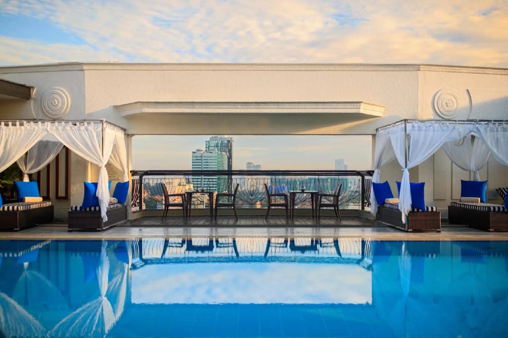 Renaissance Riverside Hotel Saigon - photo 17
