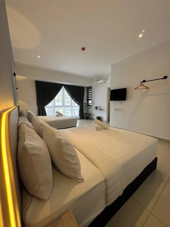 Maca Hotel by Sky Hive - photo 2