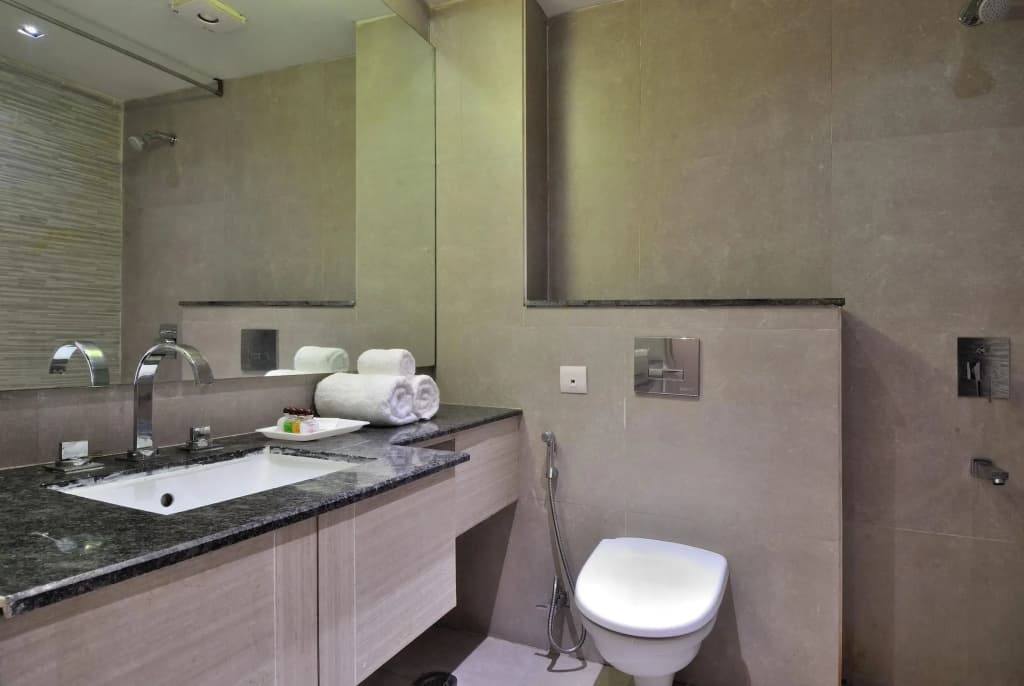 Hotel Royal Grand - photo 8